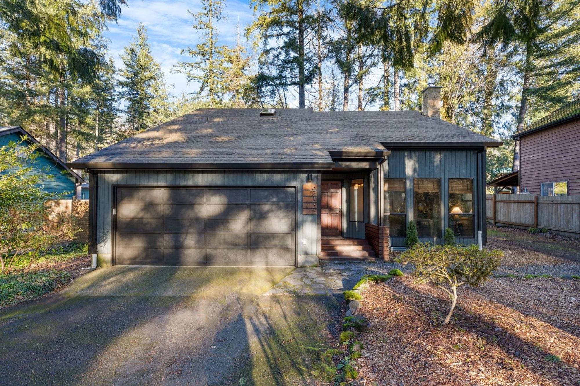 Stay Portland Collection - Alpine Retreat Hot Tub, Fire Pit & Game Room Rhododendron Bagian luar foto