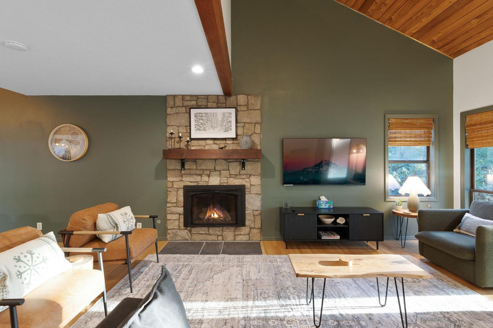 Stay Portland Collection - Alpine Retreat Hot Tub, Fire Pit & Game Room Rhododendron Bagian luar foto